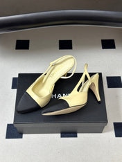 CHANEL 26S POINTED TOE HIGH HEEL SLINGBACKS 85 MM IN CREAM LAMBSKIN AND BLACK FABRIC
