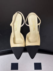 CHANEL 26S POINTED TOE HIGH HEEL SLINGBACKS 85 MM IN CREAM LAMBSKIN AND BLACK FABRIC