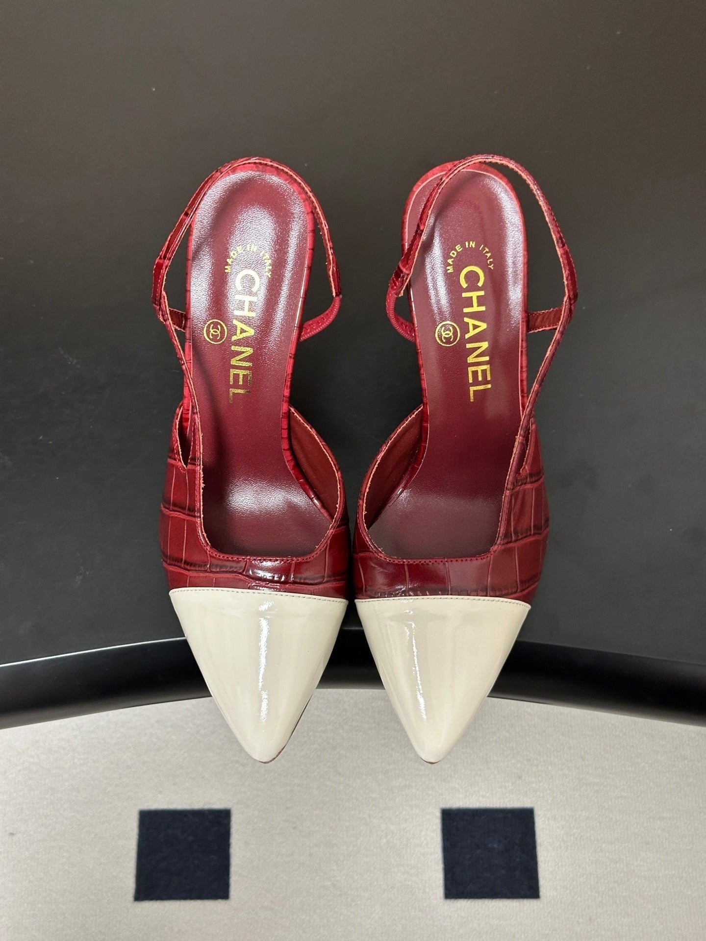CHANEL 26S POINTED TOE HIGH HEEL SLINGBACKS 85 MM IN  DARK RED MIX WHITE LAMBSKIN