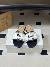 DIOR 26S FLAT SLIDE SANDALS IN WHITE AND NAVY BLUE RAFFIA