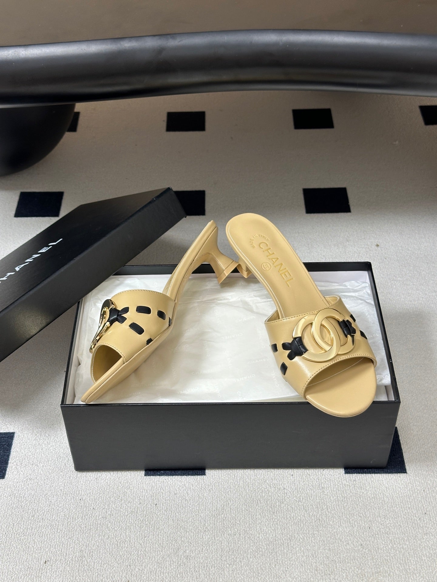 CHANEL 26S HIGH HEEL MULE IN BEIGE LAMBSKIN WITH GOLD TONE CC LOGO