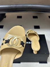 CHANEL 26S HIGH HEEL MULE IN BEIGE LAMBSKIN WITH GOLD TONE CC LOGO