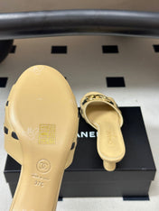 CHANEL 26S HIGH HEEL MULE IN BEIGE LAMBSKIN WITH GOLD TONE CC LOGO