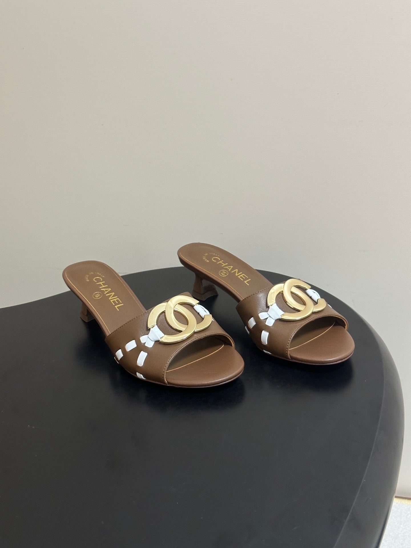 CHANEL 26S HIGH HEEL MULE IN BROWN LAMBSKIN WITH GOLD TONE CC LOGO