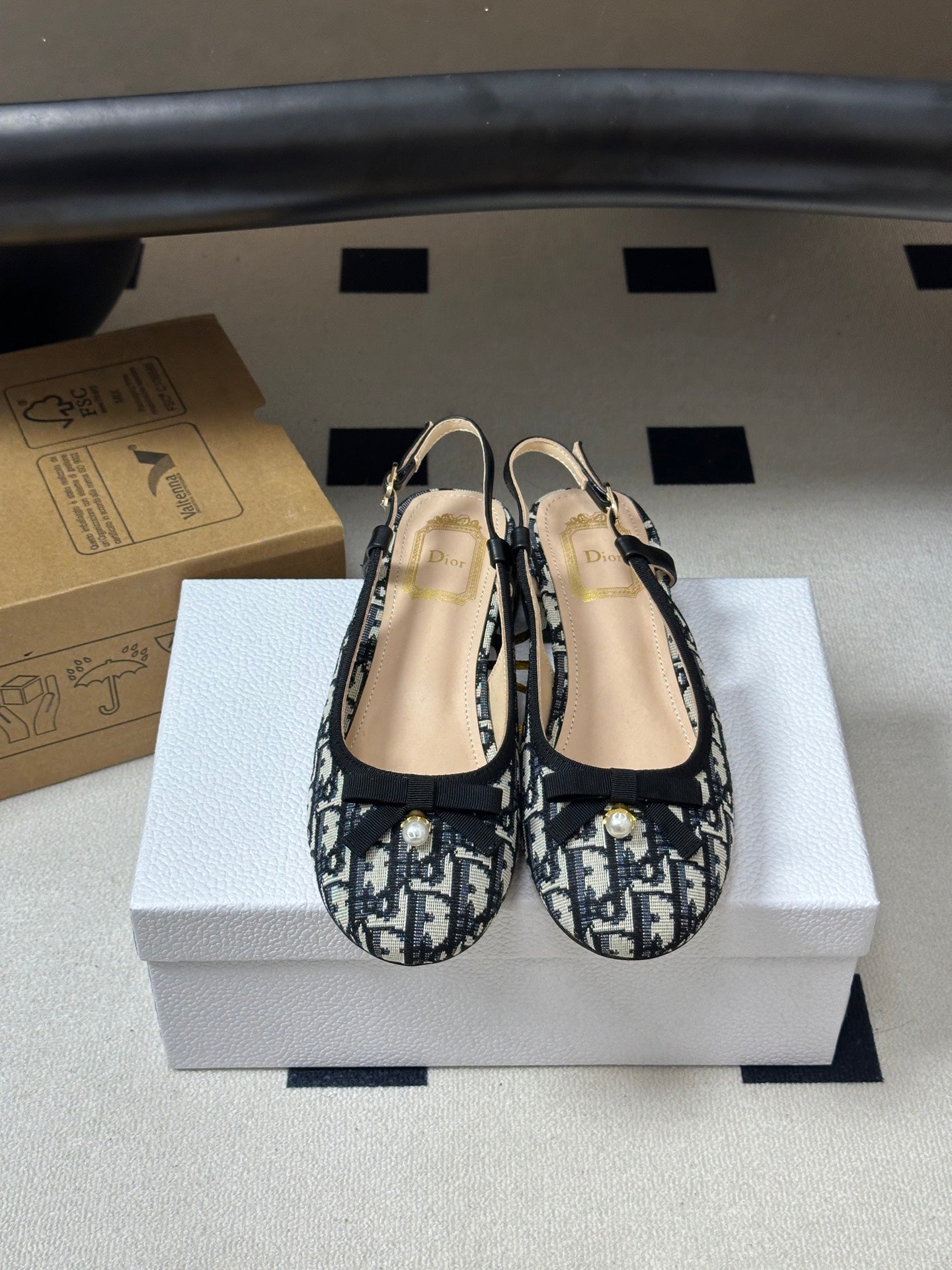 DIOR 26S SLINGBACK PUMPS 35MM IN BLUE DIOR OBLIQUE EMBROIDERED CANVAS WITH BOW
