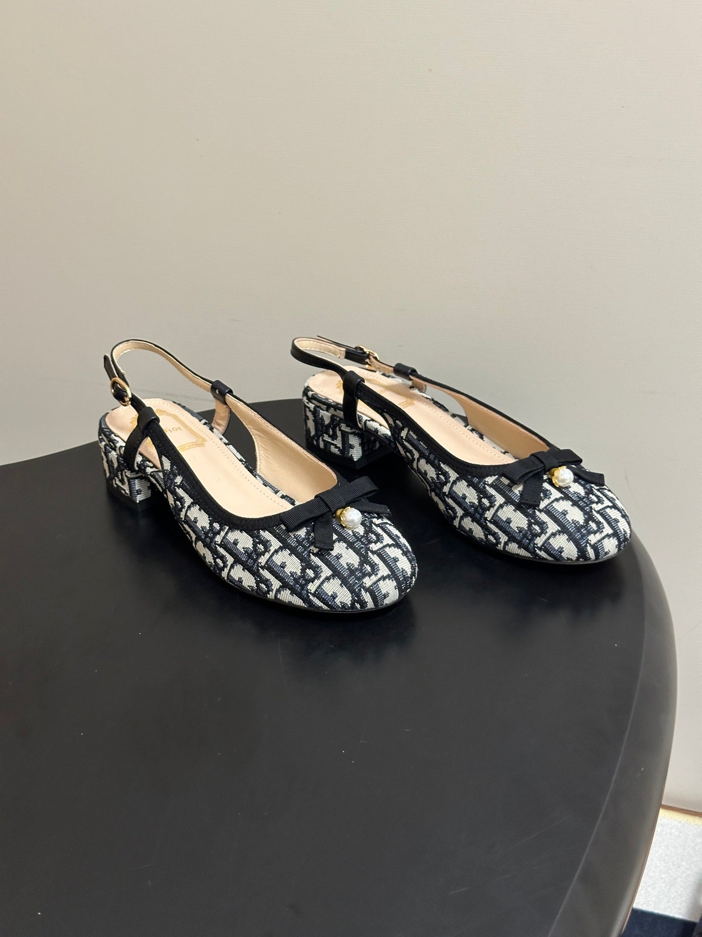 DIOR 26S SLINGBACK PUMPS 35MM IN BLUE DIOR OBLIQUE EMBROIDERED CANVAS WITH BOW