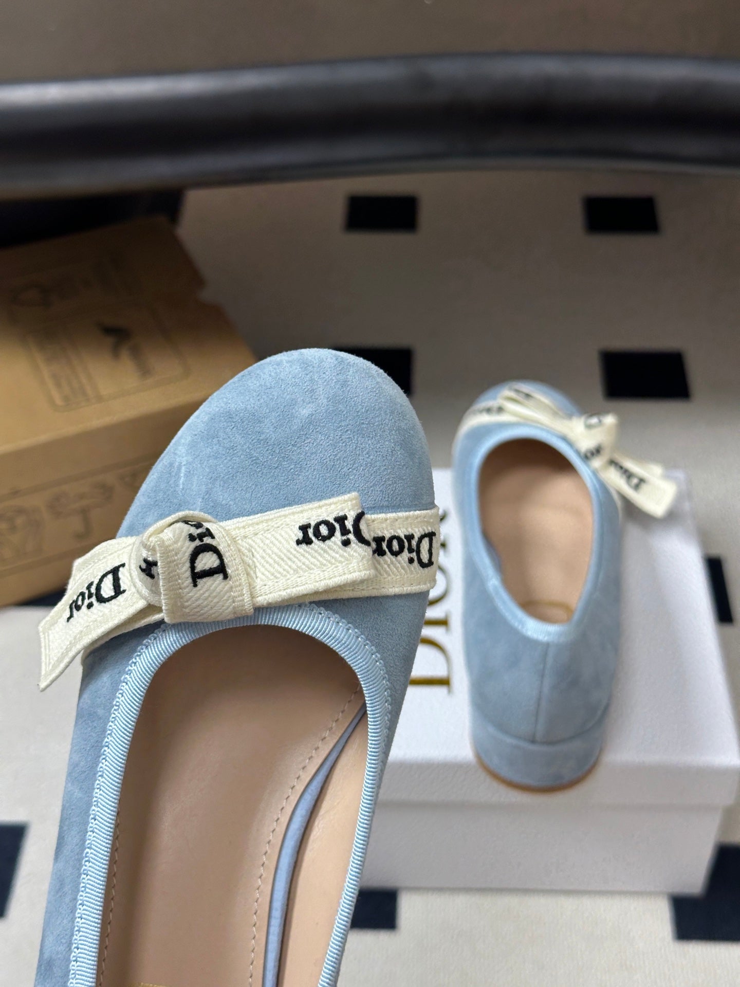 DIOR 26S MARY JANE HIGH HEELS 35MM IN LIGHT BLUE SUEDE WITH WHITE LOGO RIBBON