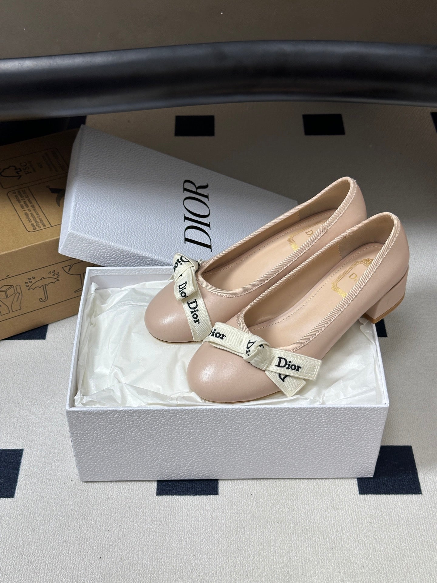 DIOR 26S MARY JANE HIGH HEELS 35MM IN NUDE BEIGE CALFSKIN WITH WHITE LOGO RIBBON