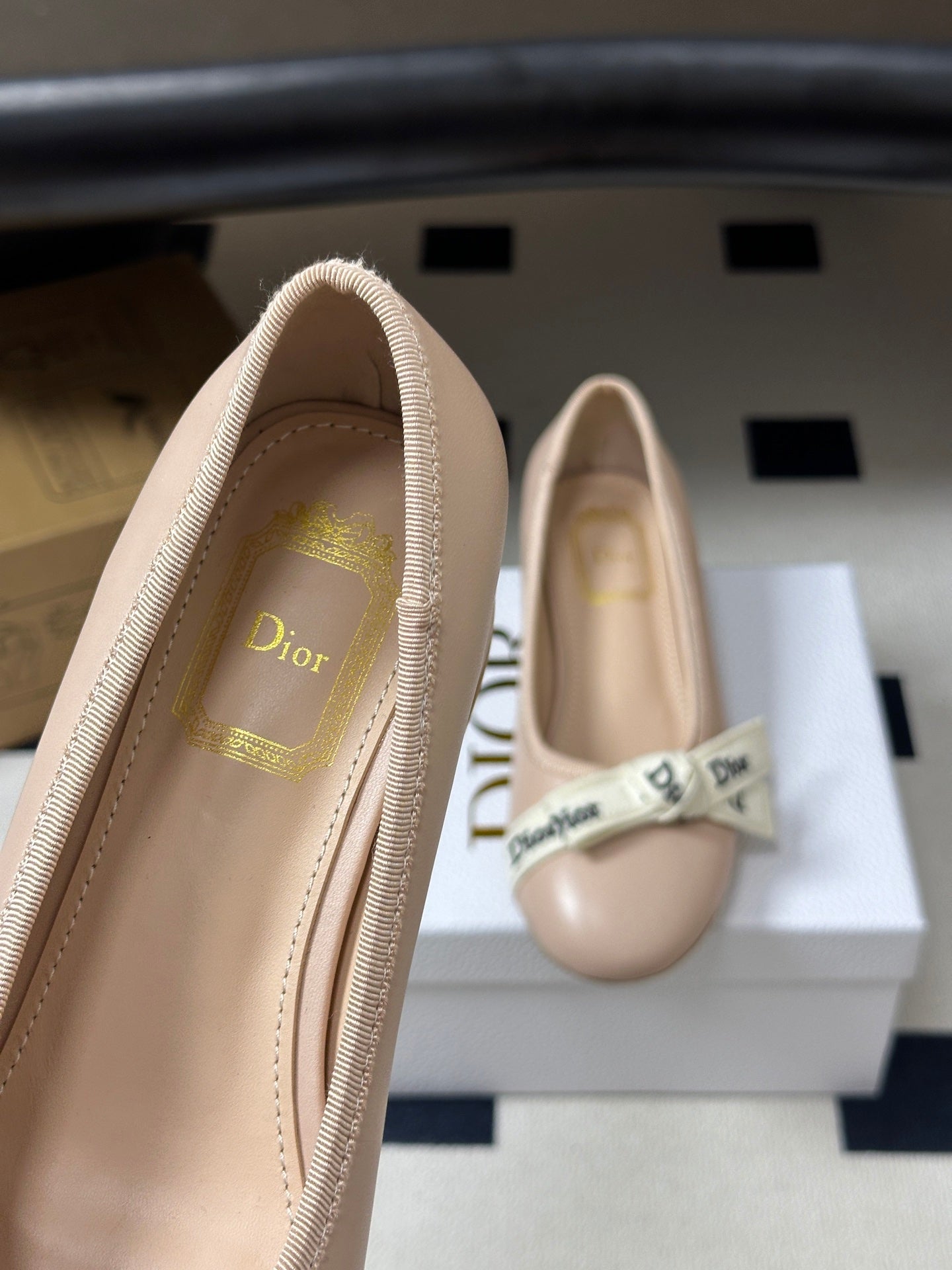 DIOR 26S MARY JANE HIGH HEELS 35MM IN NUDE BEIGE CALFSKIN WITH WHITE LOGO RIBBON