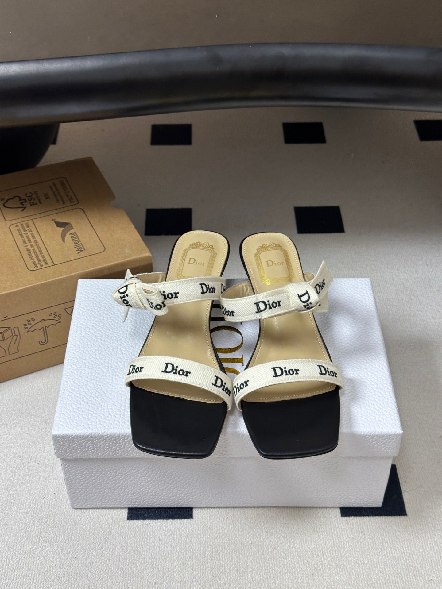 DIOR 26S J'ADIOR MULE SANDALS 35MM IN BLACK CALFSKIN WITH WHITE LOGO RIBBON