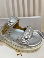 DIORACT SLIDES 25MM IN SILVER PATENT CALFSKIN