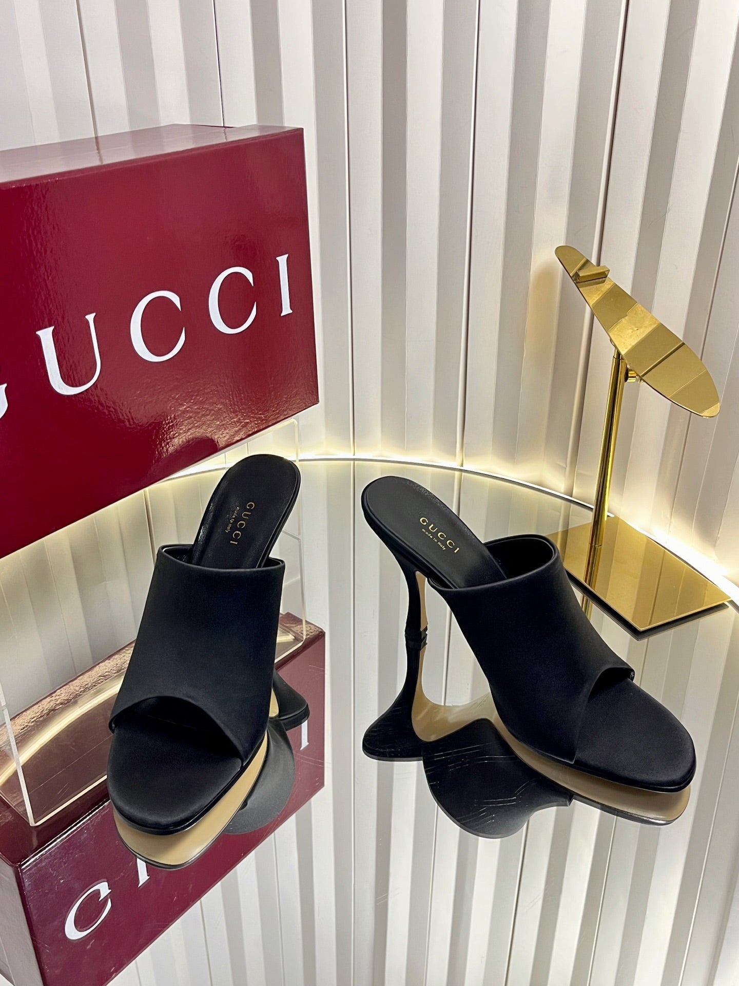 GUCCI 26S HIGH-HEELED SANDALS 100 MM IN BLACK SATIN