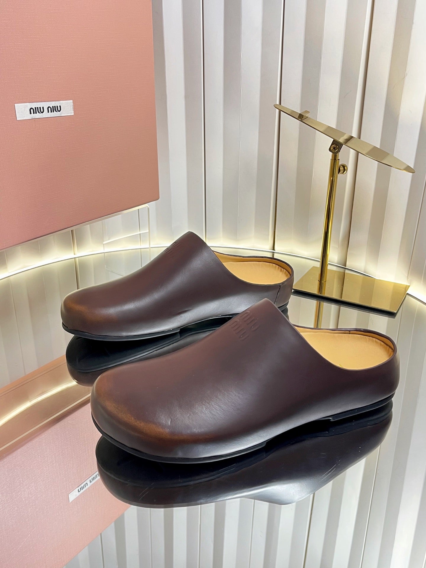 MIUMIU 26S CLOG MULES IN DARK BROWN CALFSKIN