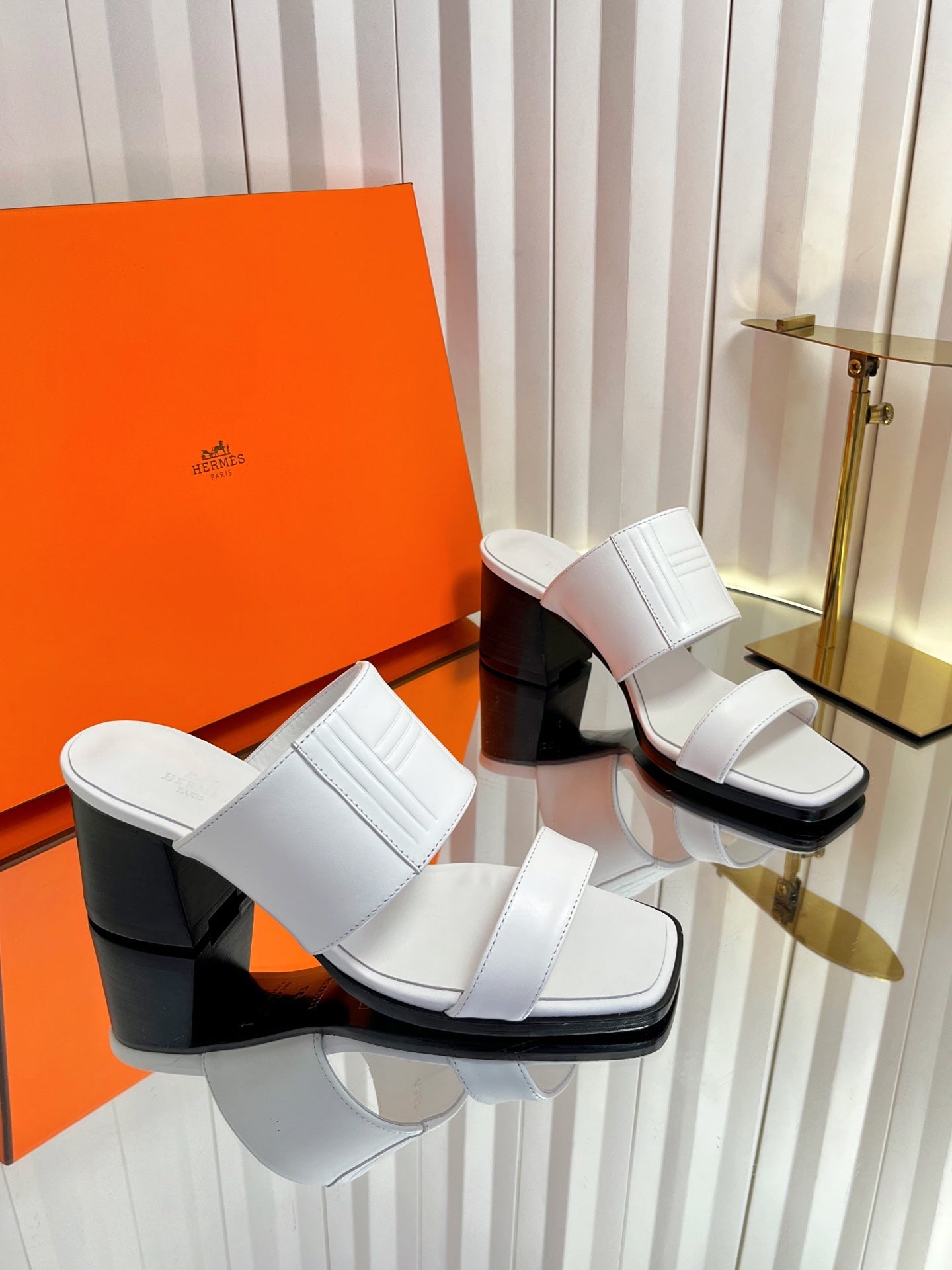 HM 26S MONICA 60 SANDAL IN WHITE CALFSKIN