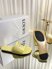 LOEWE 26S LOGO-EMBROIDERED SANDALS IN LIGHT YELLOW CALFSKIN
