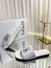 LOEWE 26S LOGO-EMBROIDERED SANDALS IN WHITE CALFSKIN