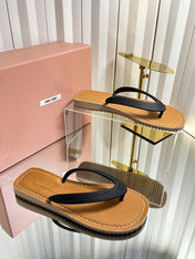 MIUMIU 26S THONG FLAT SANDALS IN BLACK CALFSKIN