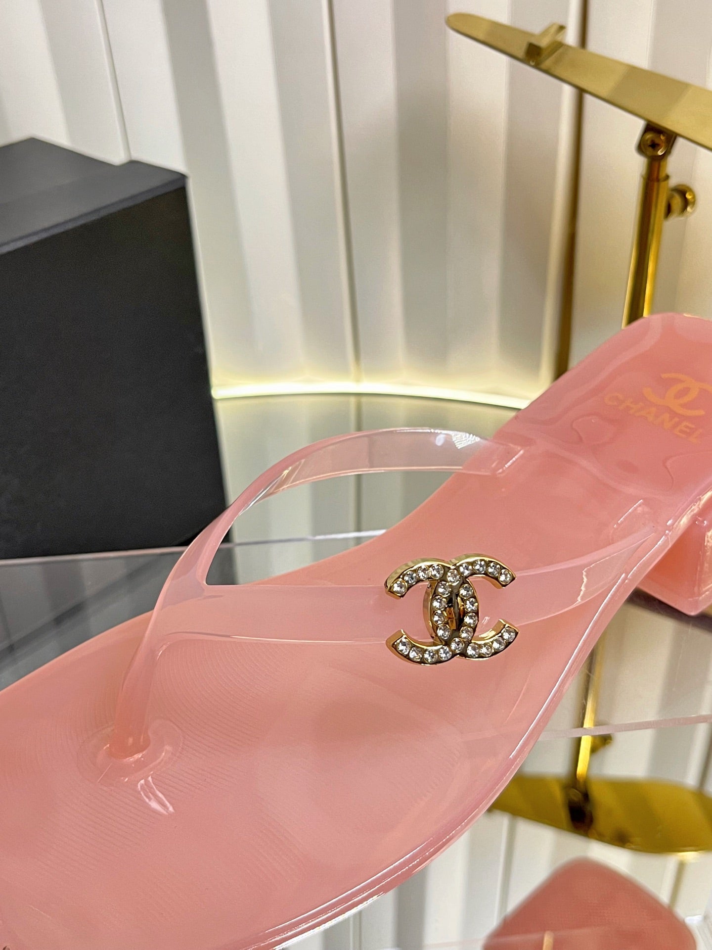 CHANEL 26S TRANSPARENT THONG SANDALS IN PASTEL PINK PVC
