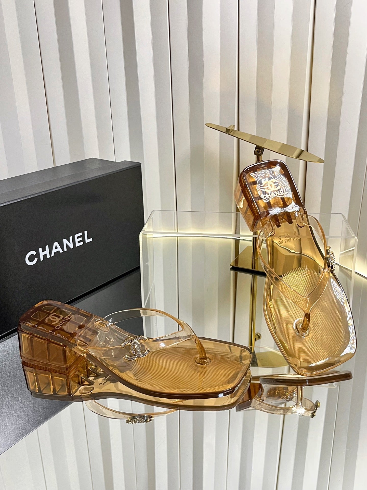 CHANEL 26S TRANSPARENT THONG SANDALS IN BROWN PVC