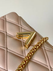 LV 25S GO-14 MM 23 IN LIGHT PINK QUILTED LAMBSKIN GOLD HARDWRE