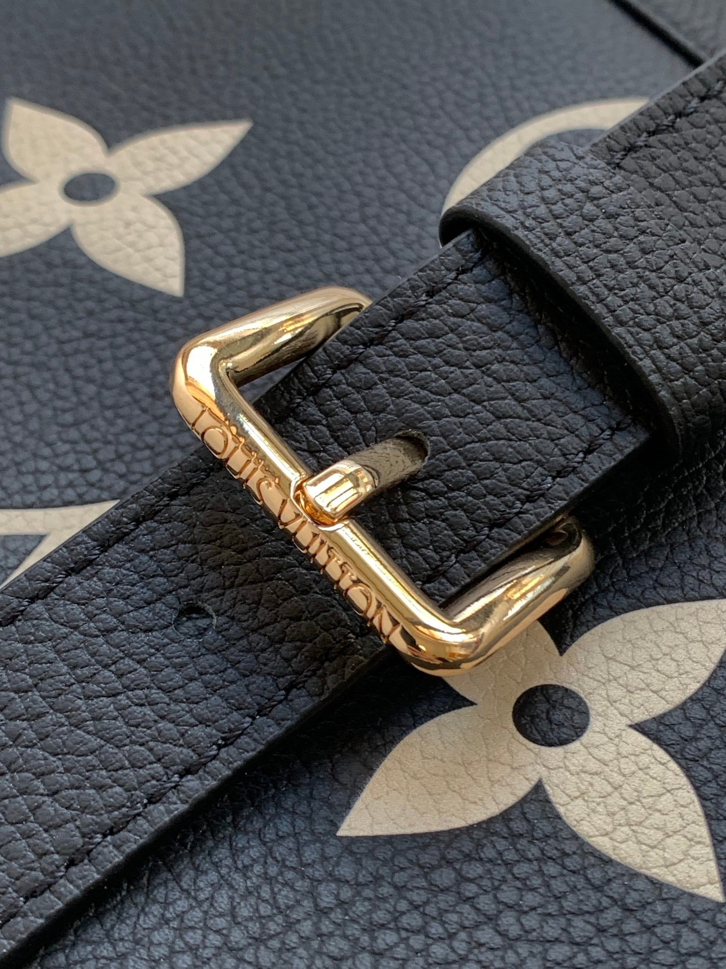 MADELEINE 30 IN BLACK MIX WHITE MONOGRAM CALFSKIN EMBOSSED LOGO
