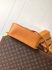 BUCI BAG 24 IN GOLD MIEL BROWN EPI GRAIN COWHIDE