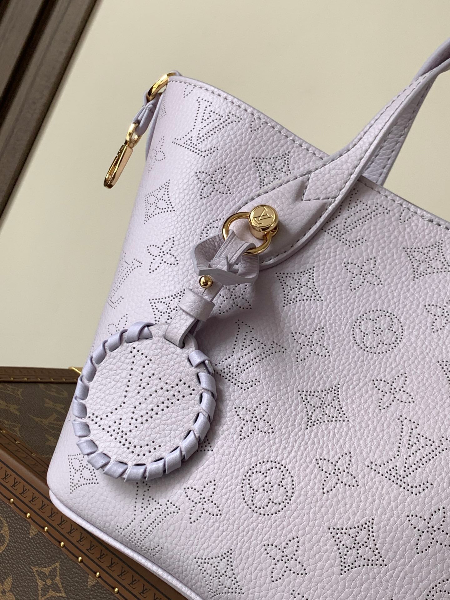 LV 25S BLOSSOM BAG 20 IN MISTY PURPLE CALFSKIN GOLD HARDWARE