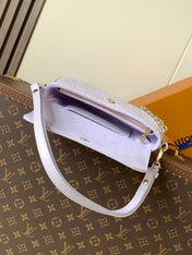 LV 25S WALLET ON CHAIN IVY 23 IN MISTY PURPLE EMBOSSED CALFSKIN TRIM