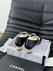 CC MARY JANE SHOES IN BLACK LAMBSKIN WITH GOLD HARDWARE