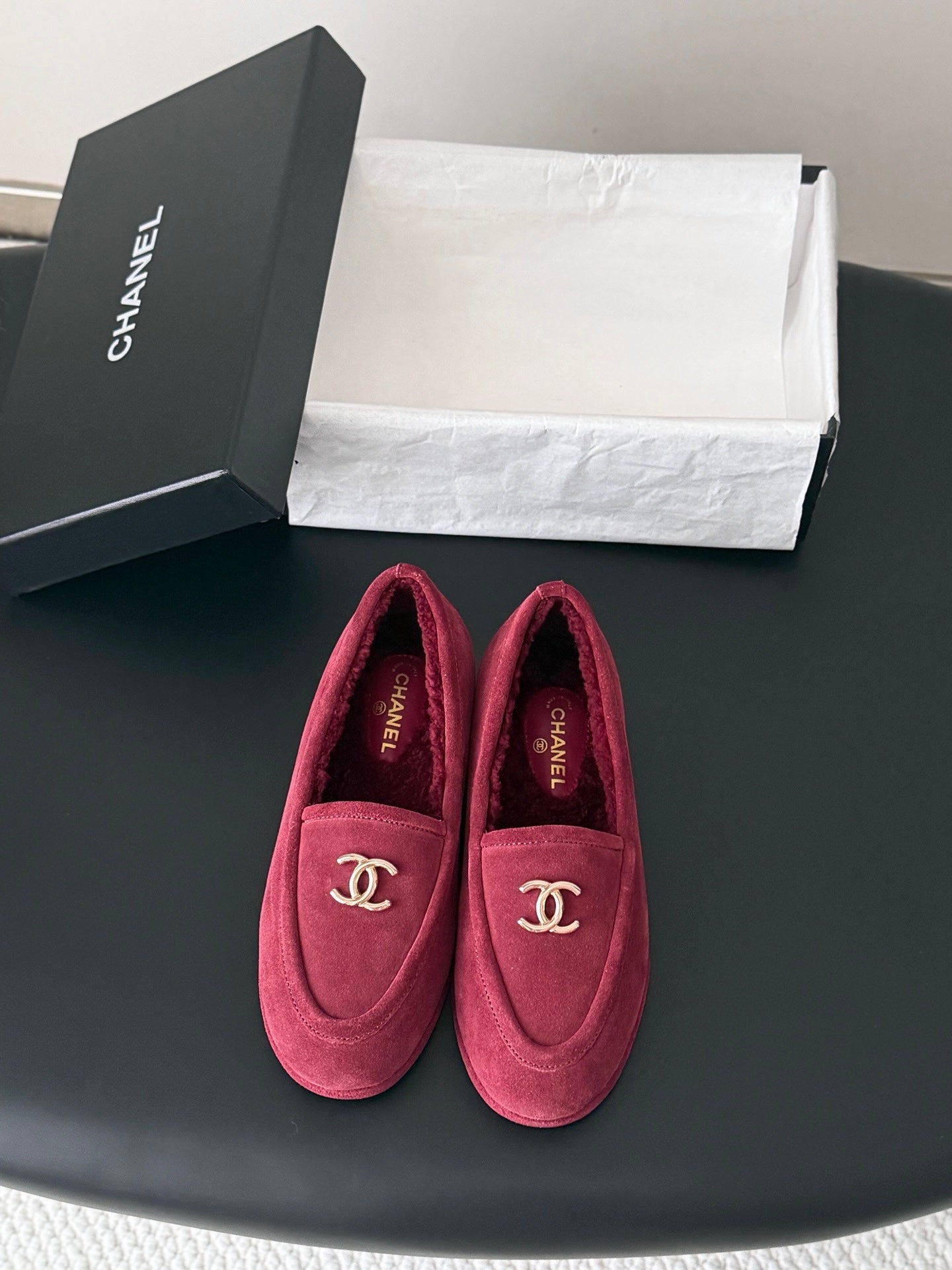 CHANEL 26S LOAFERS IN BURGUNDY SUEDE AND SHEARLING LINING