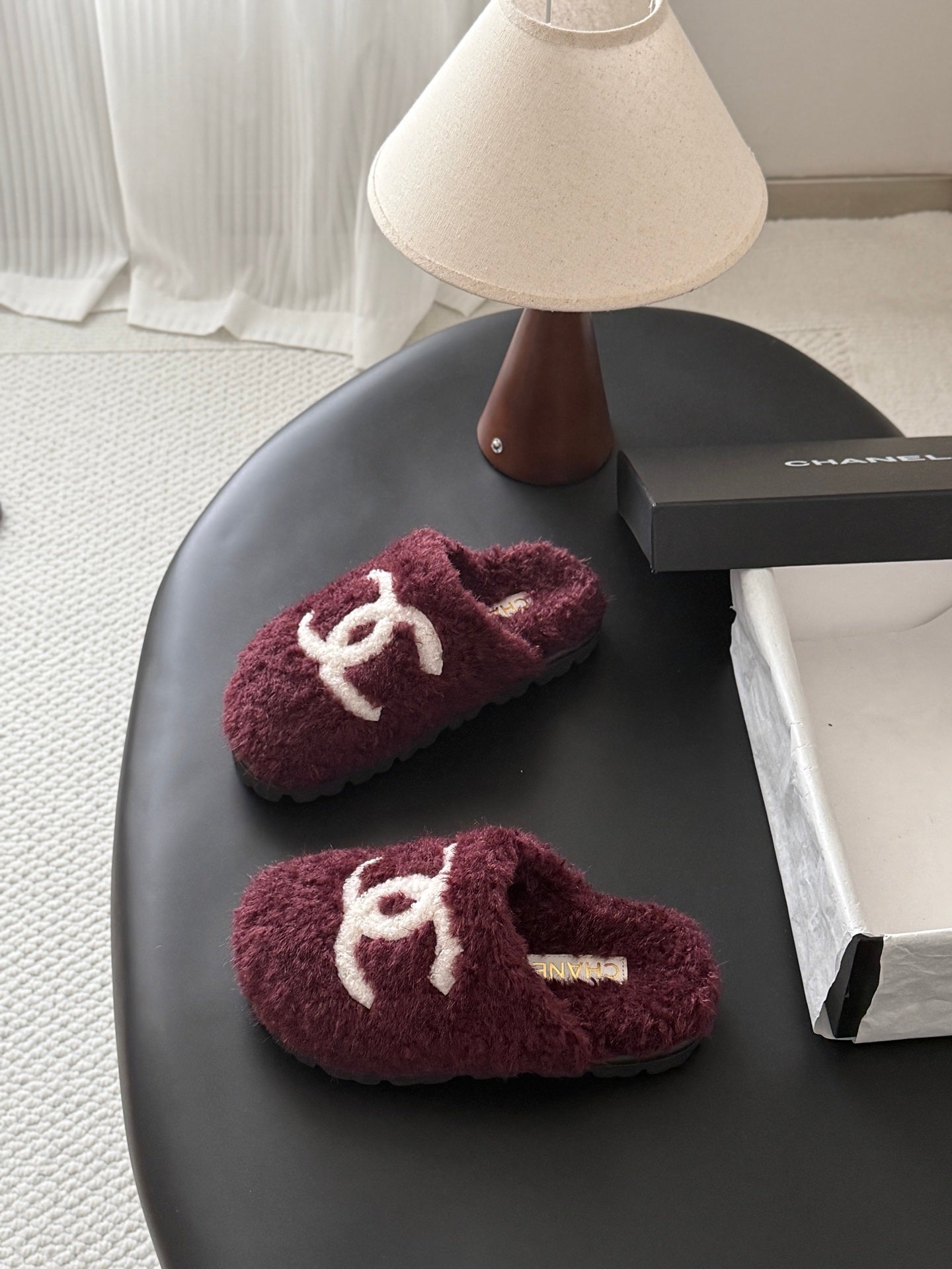 CHANEL 26S SLIDE SANDALS IN BURGUNDY SHEARLING UPPER AND LINING WITH WHITE CC LOGO