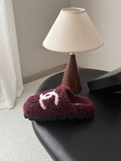 CHANEL 26S SLIDE SANDALS IN BURGUNDY SHEARLING UPPER AND LINING WITH WHITE CC LOGO