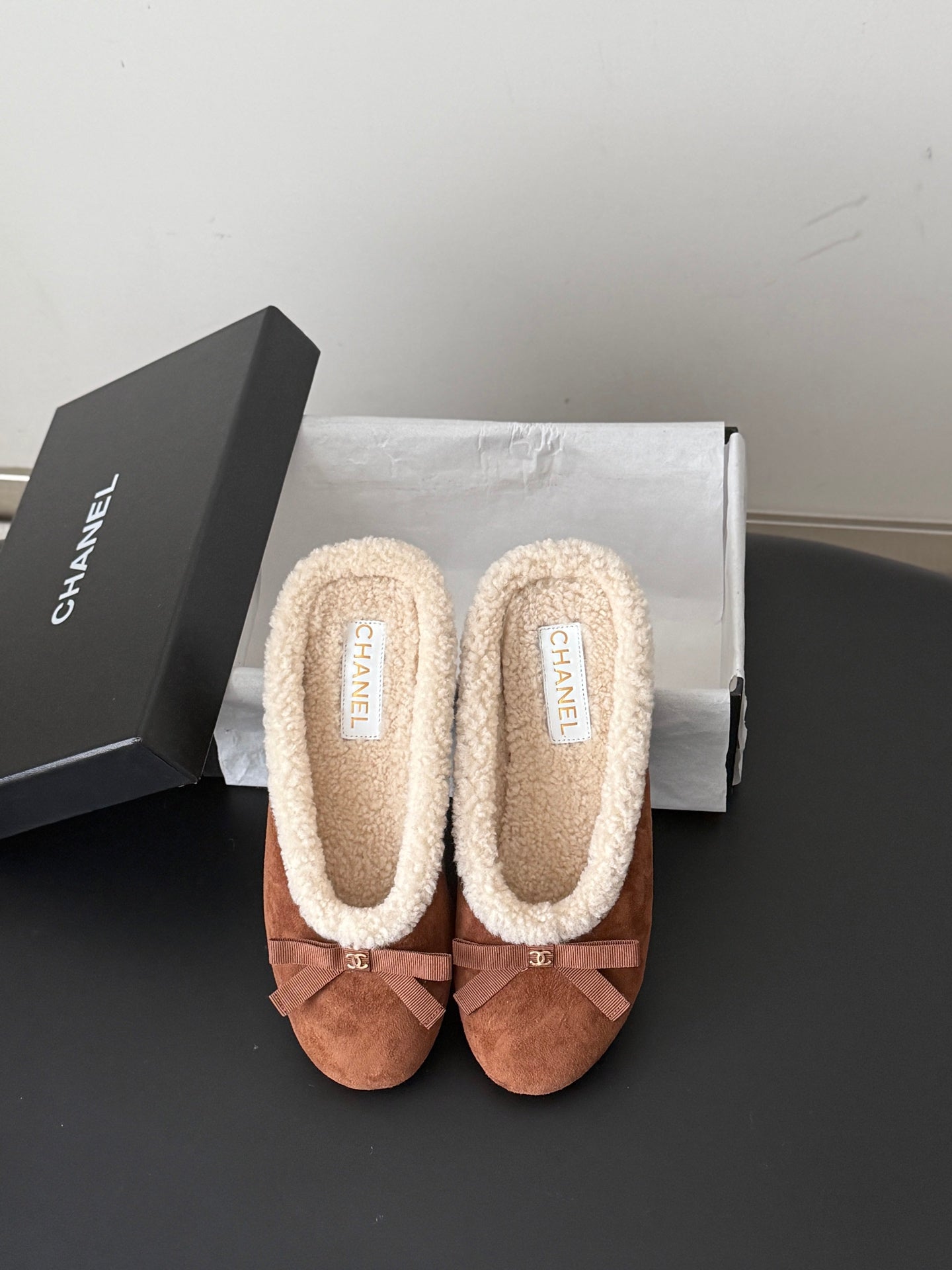 CHANEL 26S MULES IN BROWN SUEDE AND SHEARLING