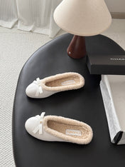 CHANEL 26S MULES IN WHITE LAMBSKIN AND SHEARLING