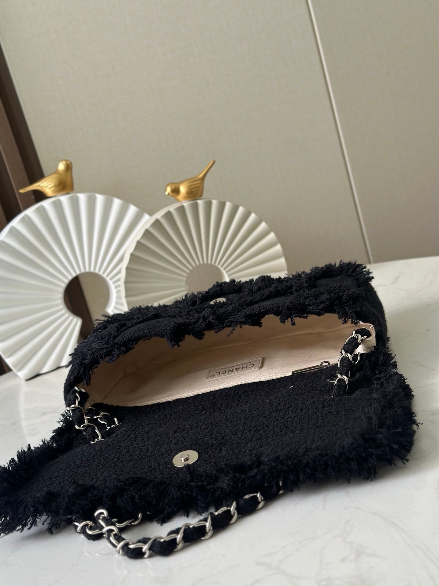 CHANEL 26S FLAP BAG 27 IN BLACK TWEED