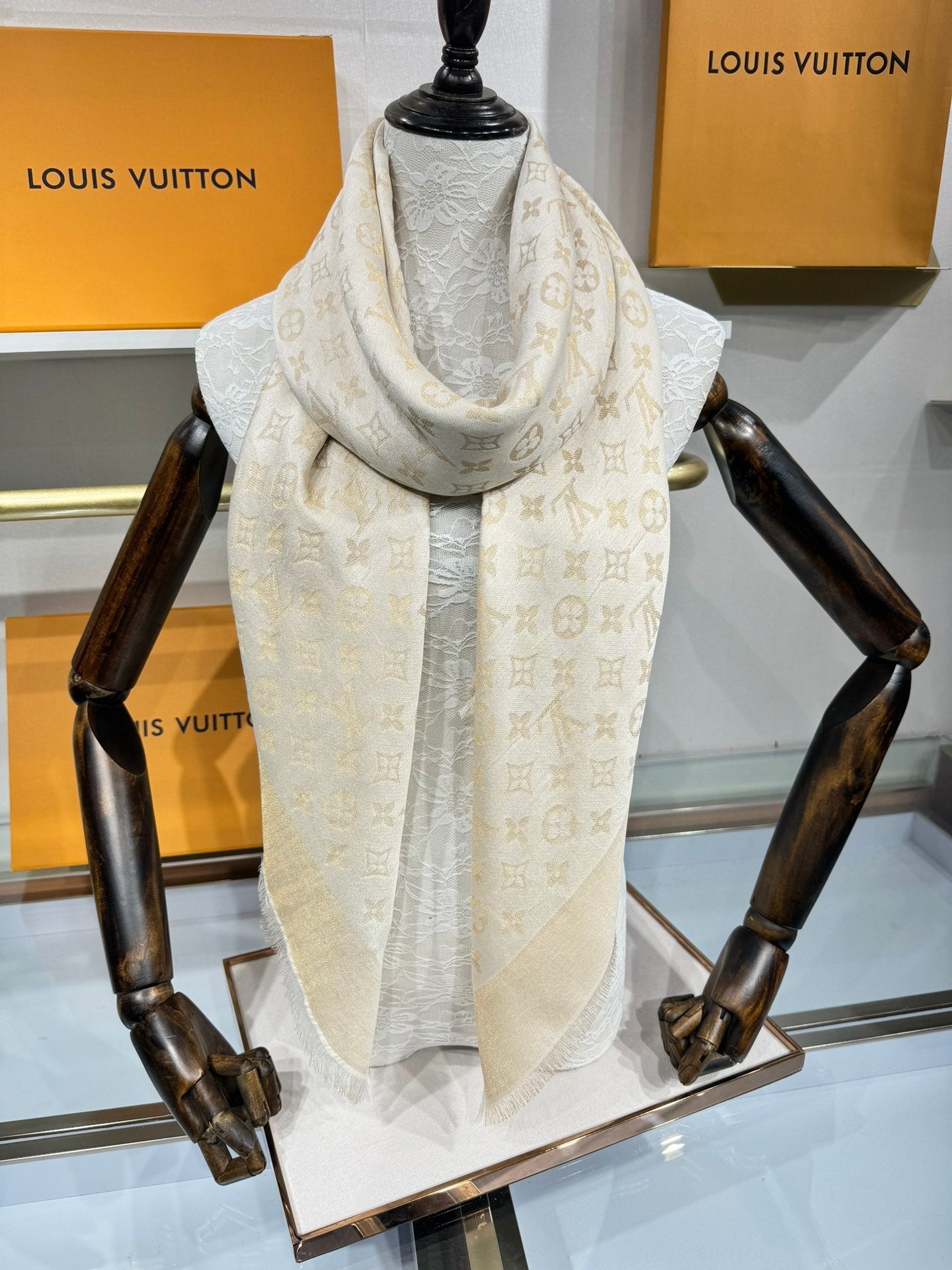 LV SCARF 140 CM IN WOOL MIX SILK 693013