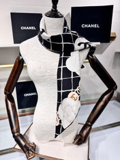 CHANEL 25S SCARF 90 IN CASHMERE SILK 737220