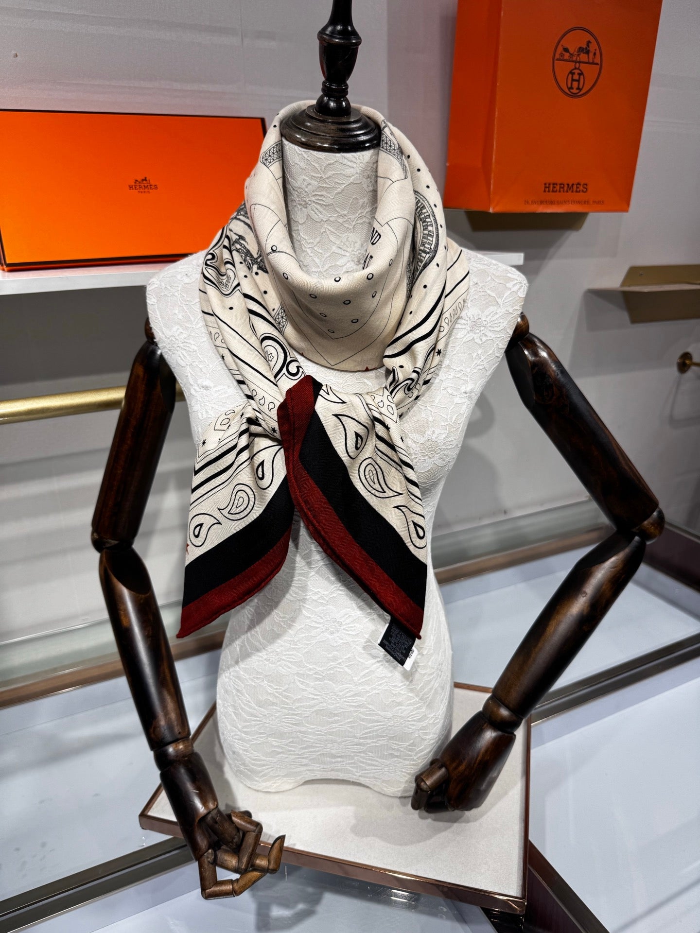 HERMES 26S SCARF 140 IN SILK AND CASHMERE 495970