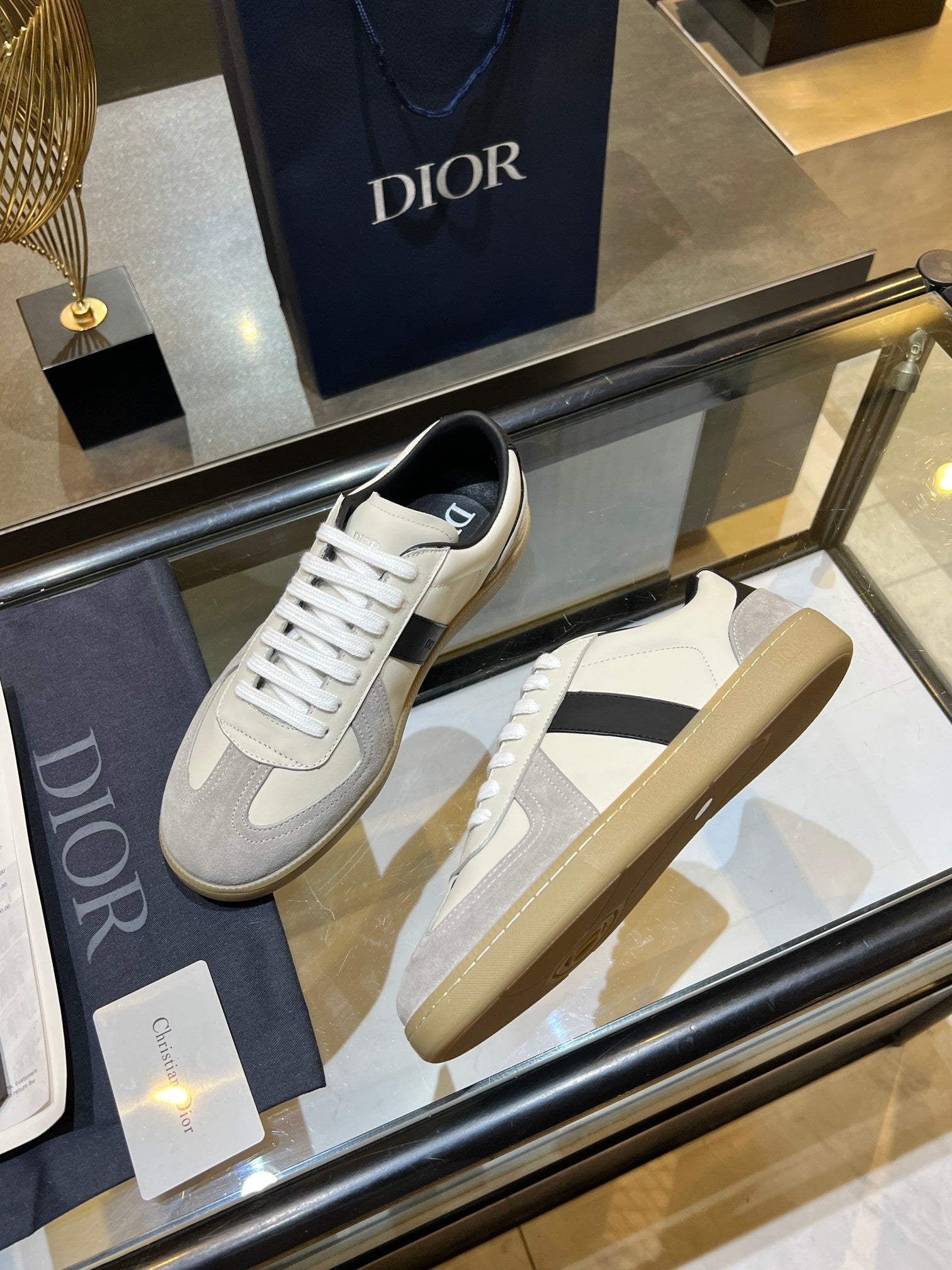 DIOR 26S B01 MATCHPOINT SNEAKER IN WHITE AND BLACK CALFSKIN WITH GRAY SUEDE