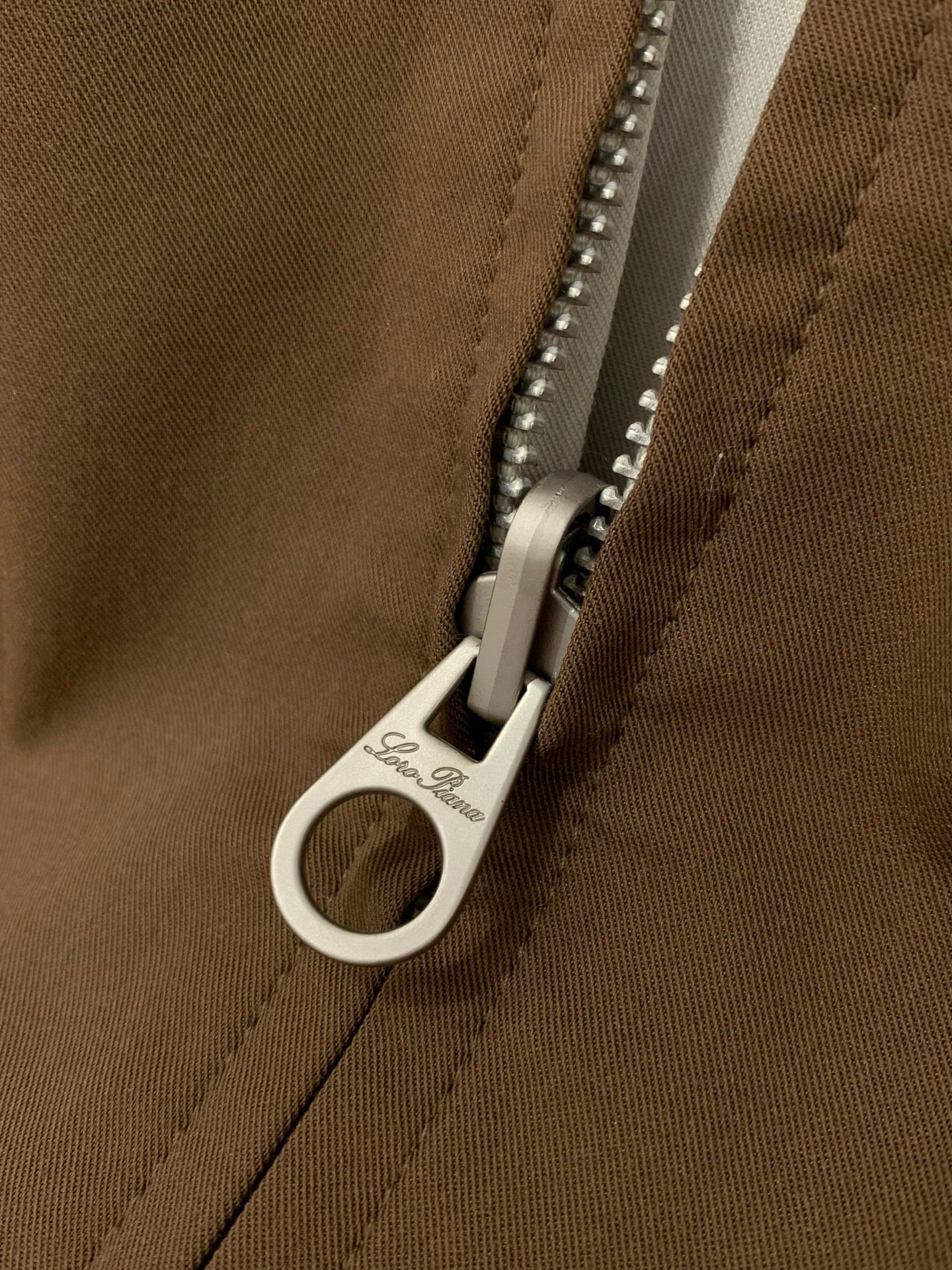 LORO PIANA 26S REVERSIBLE ZIP UP VEST 739