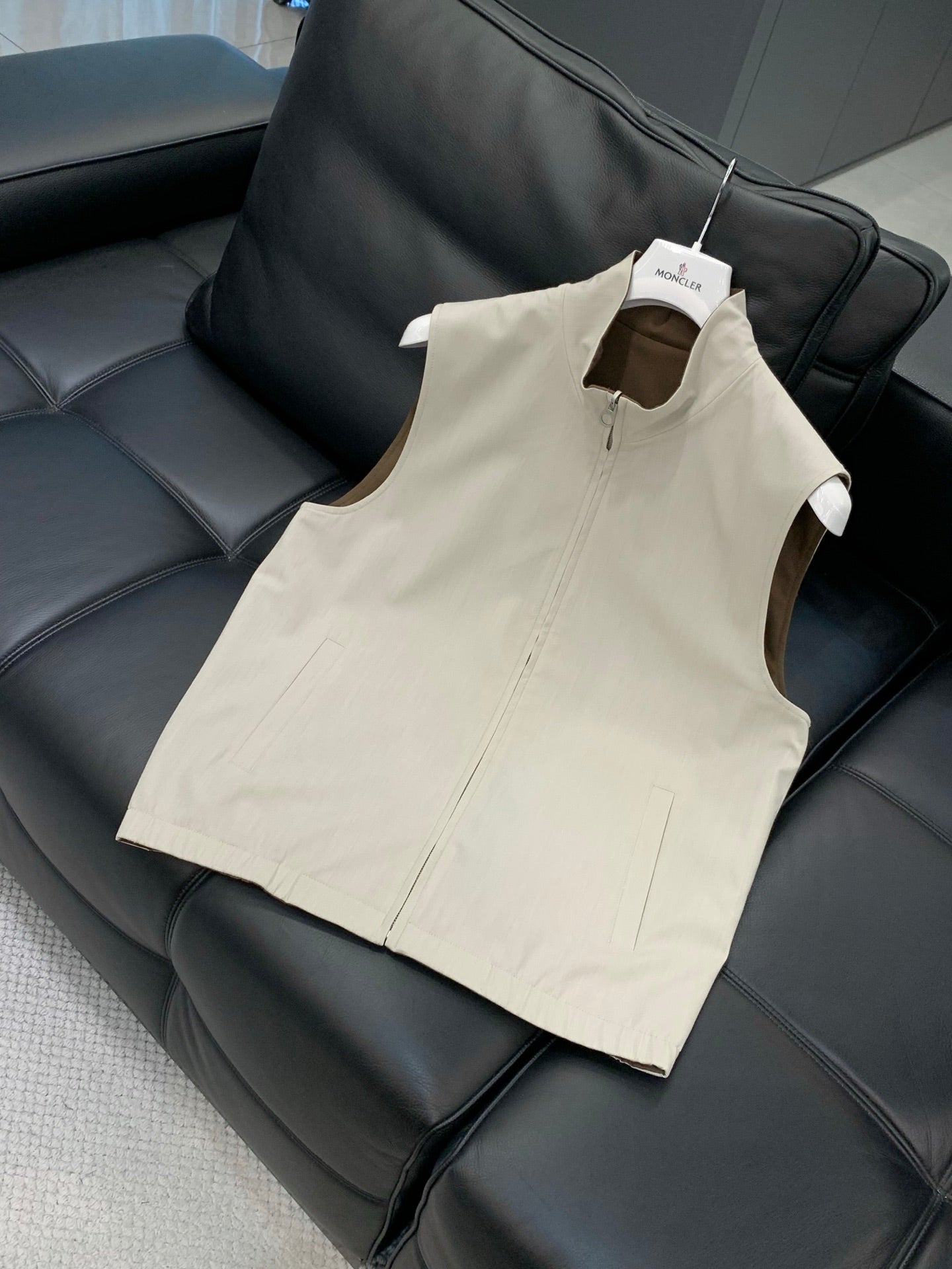 LORO PIANA 26S REVERSIBLE ZIP UP VEST 741