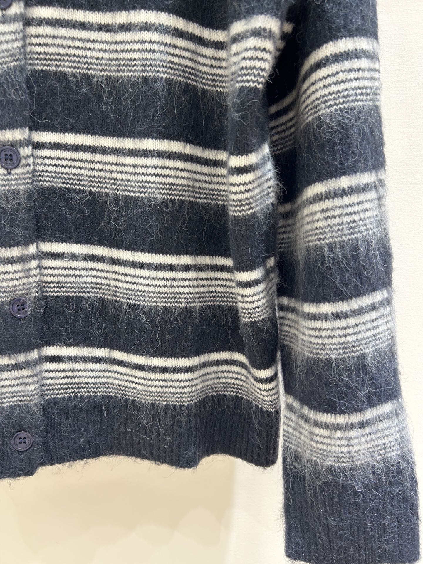 MIUMIU 26S ROUND-NECK KNIT CARDIGAN 1547