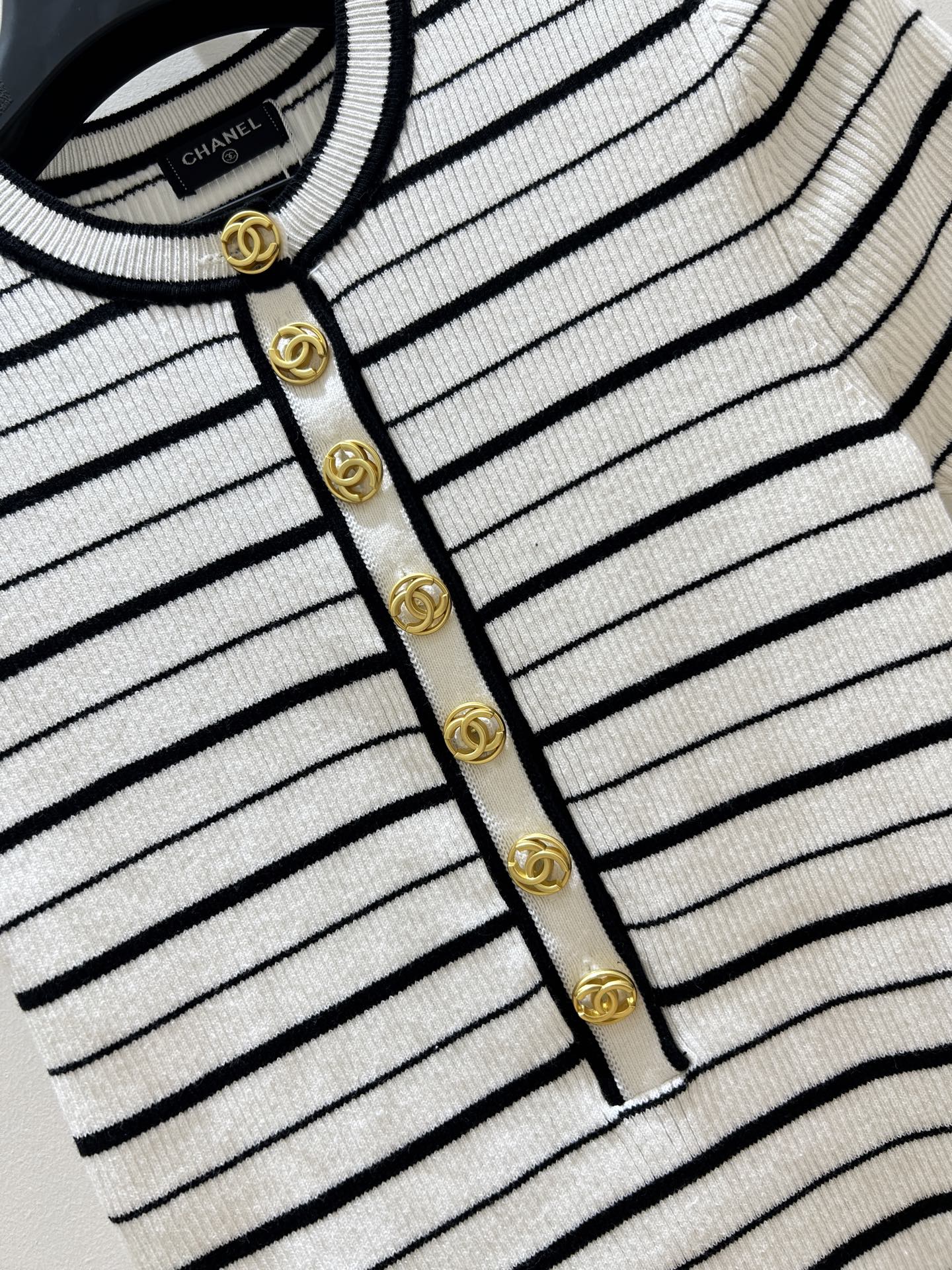 CHANEL 26S SHORT SLEEVE KNIT TOP 1615