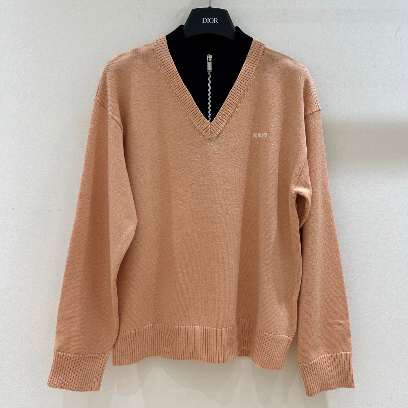 MIUMIU 26S V-NECK KNIT SWEATER 1397