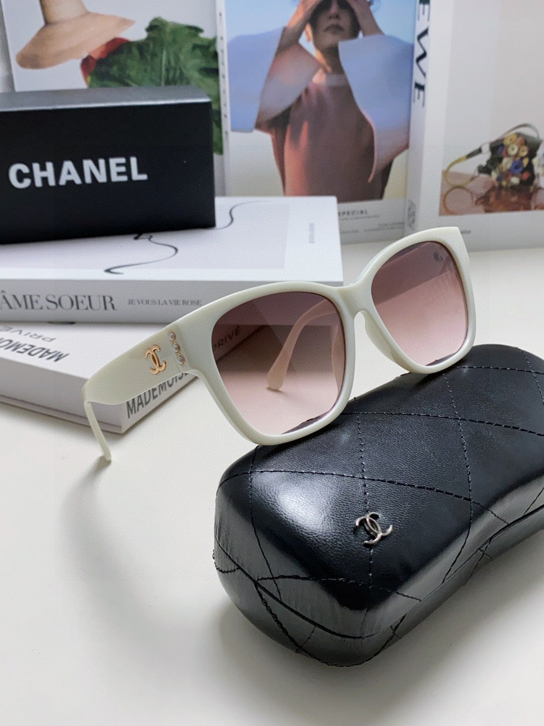 CHANEL 26S OVAL FRAME IN ACETATE 399815