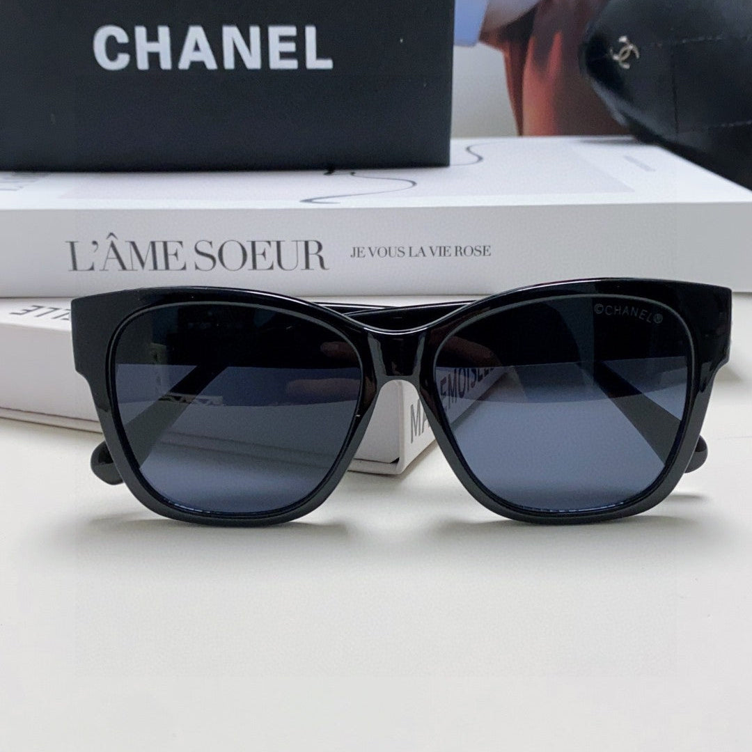 CHANEL 26S OVAL FRAME IN ACETATE 399817