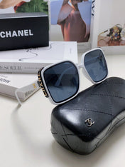 CHANEL 26S OVERSIZED SQUARE SHAPE IN ACETATE 399824