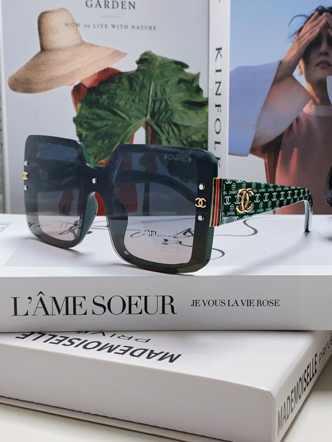 CHANEL 26S OVERSIZED SQUARE SHAPE IN ACETATE 399828