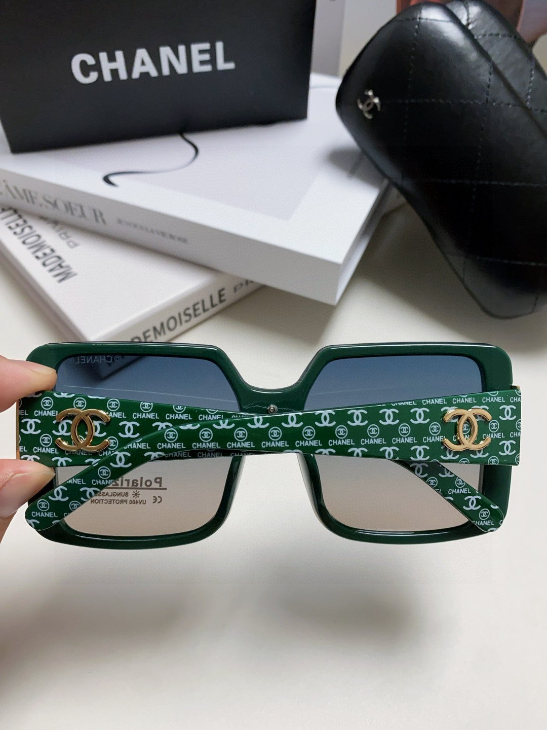 CHANEL 26S OVERSIZED SQUARE SHAPE IN ACETATE 399828