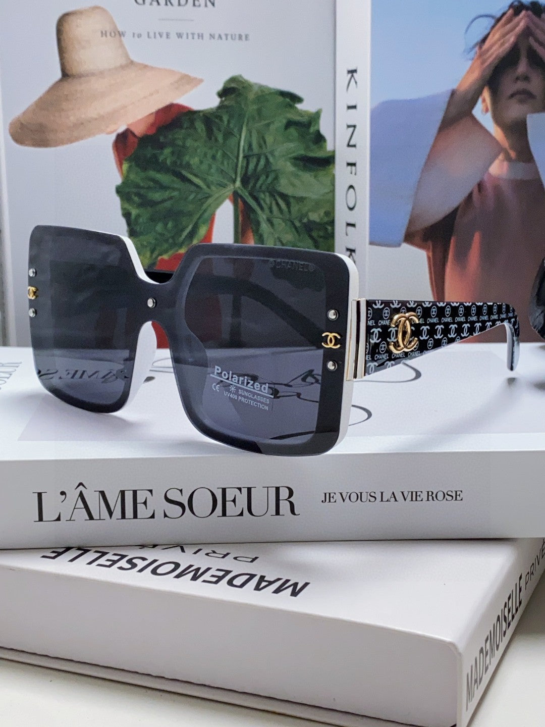 CHANEL 26S OVERSIZED SQUARE SHAPE IN ACETATE 399829